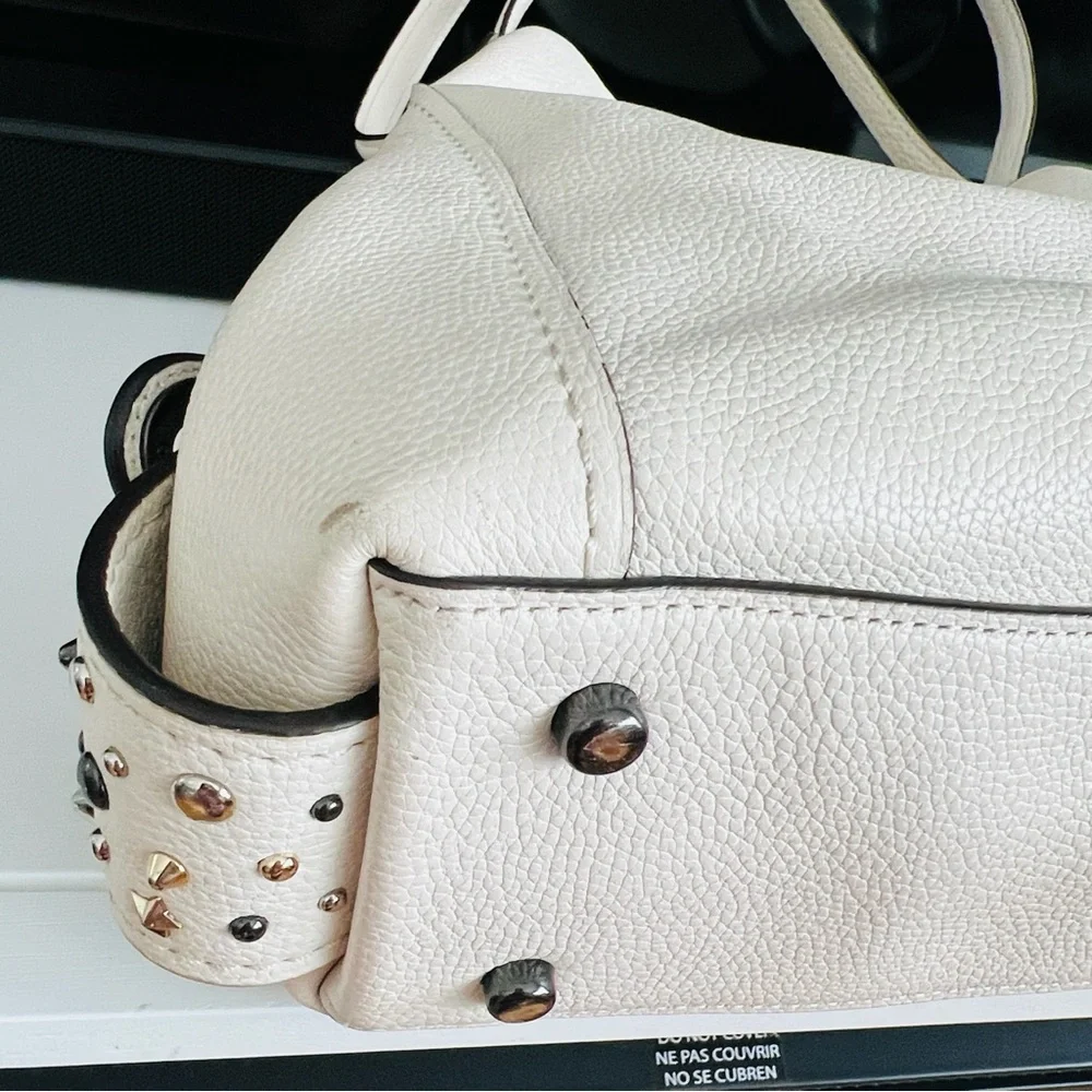 Coach Edie Shoulder Bag 31 With Star Rivets - Picture 14 of 16